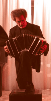 Héctor Ulises Passarella presentazione Tango y mas 2010